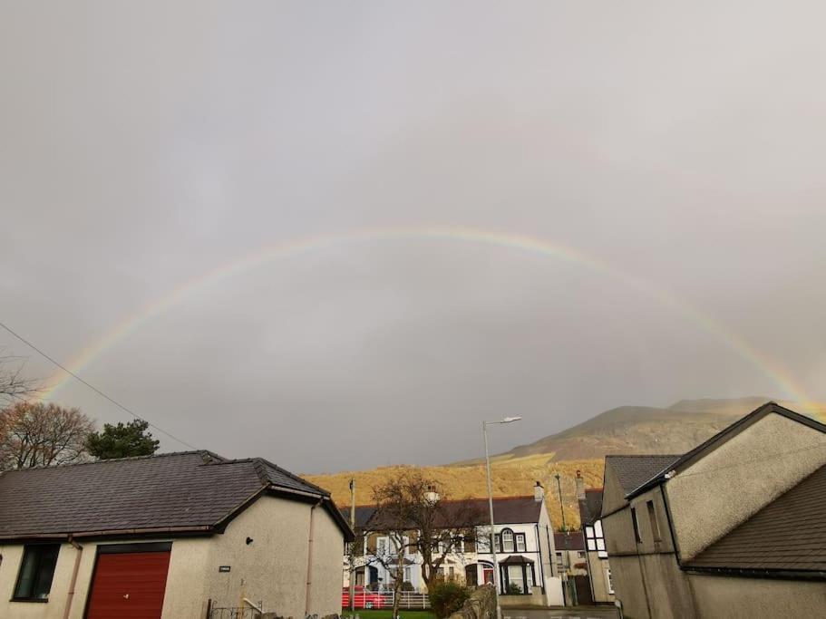 Perfect For Snowdon. Groups, Families+Dogs Welcome ลานเบอริส ภายนอก รูปภาพ