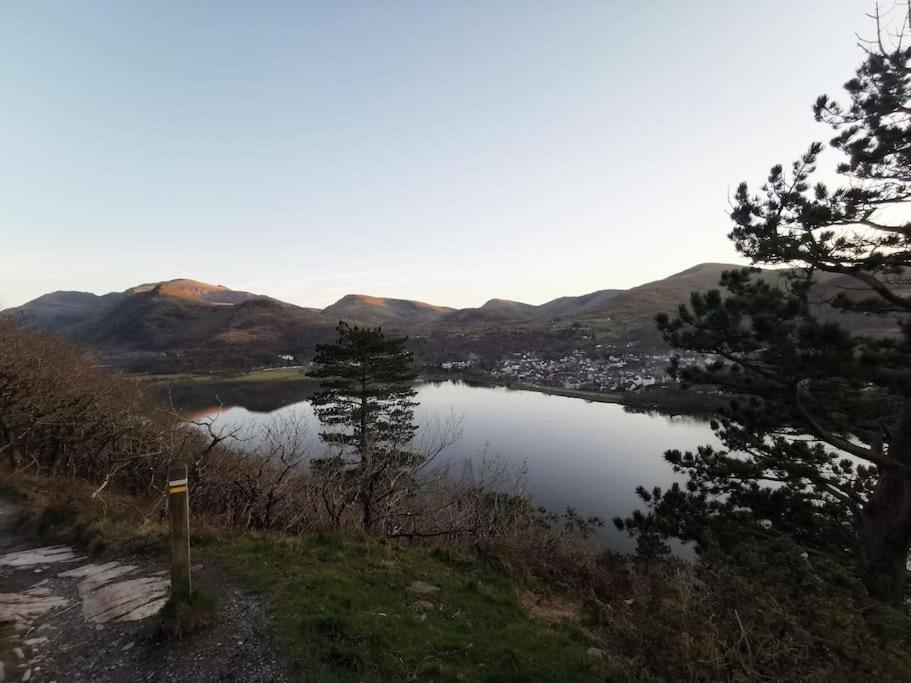 Perfect For Snowdon. Groups, Families+Dogs Welcome ลานเบอริส ภายนอก รูปภาพ